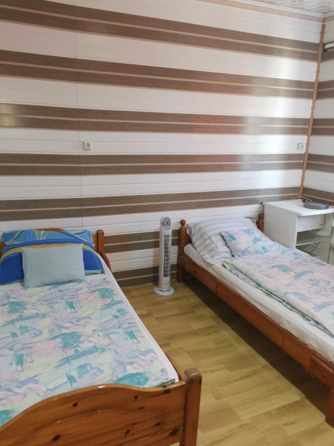 Edit Vendeghaz Тисауйварош Номер фото